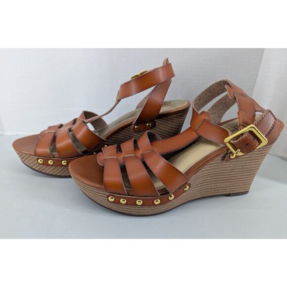 Chaps Brown Leather Ankle Buckle 4in Wedge Sandal w/ Gold Studs Size 8.5 -22508 - Picture 3 of 5